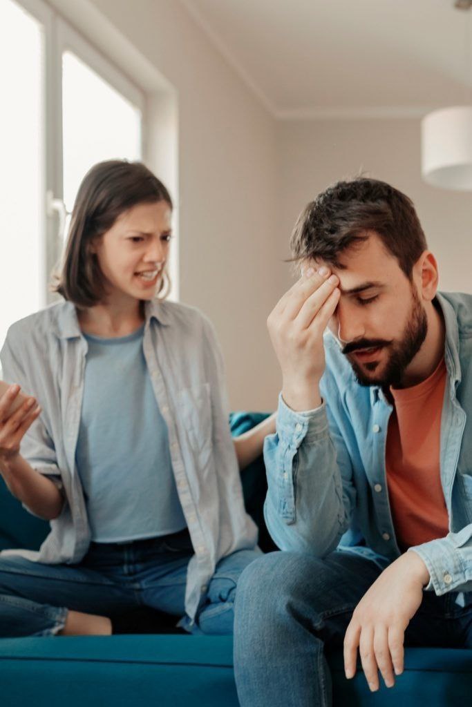 برخورد با همسر عصبانی هنگام دعوا