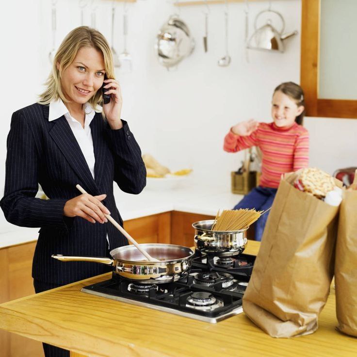 آماده سازی غذا در خانه داری برای مادران شاغل